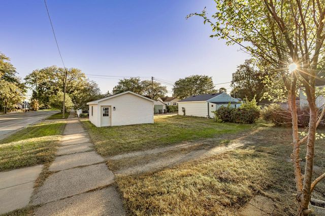 1654 Barlow STREET, La Crosse, WI 54601