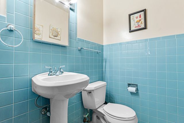 590 Exchange Avenue, Calumet City, IL 60409