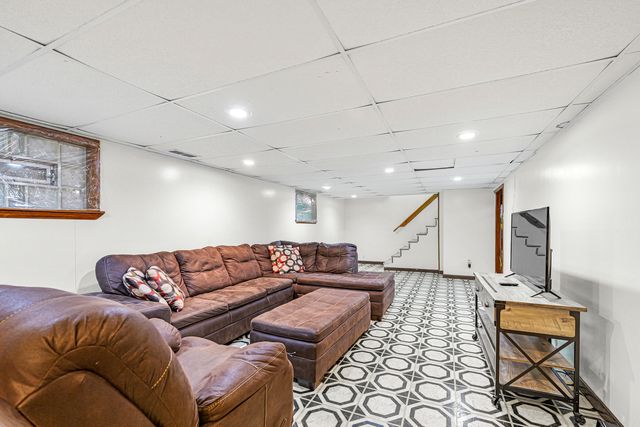 590 Exchange Avenue, Calumet City, IL 60409