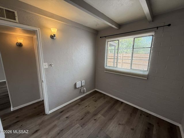 827 N Columbus Boulevard, Tucson, AZ 85711
