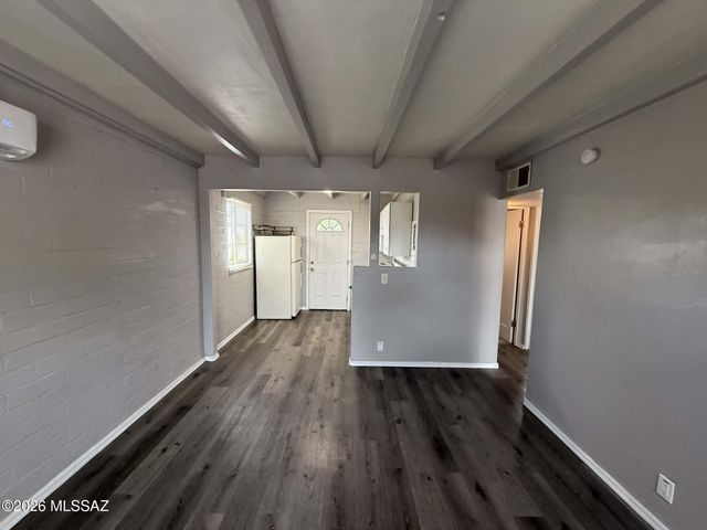 827 N Columbus Boulevard, Tucson, AZ 85711