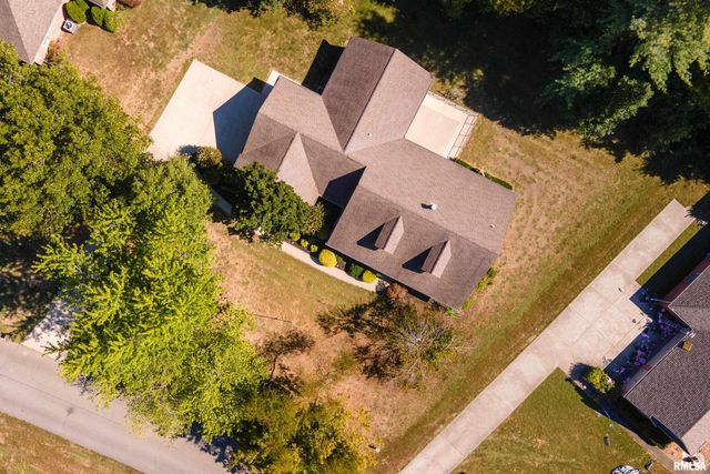 403 ARBOR Drive, Carterville, IL 62918