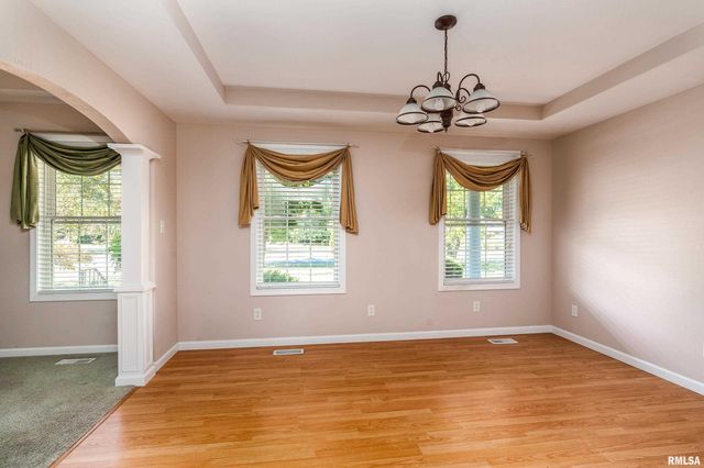 403 ARBOR Drive, Carterville, IL 62918