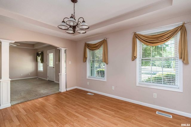 403 ARBOR Drive, Carterville, IL 62918