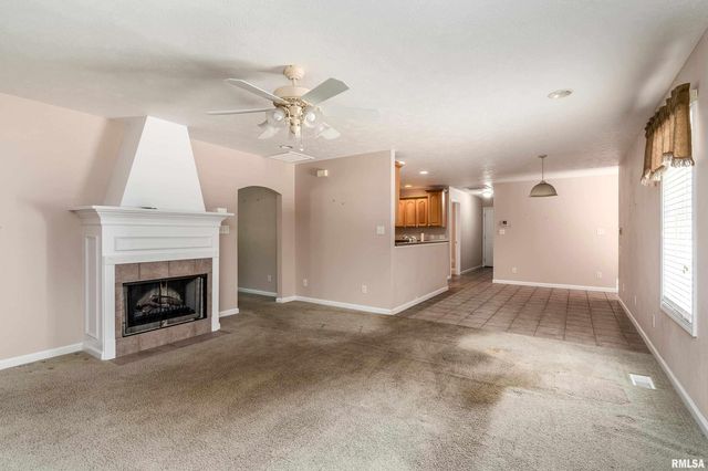 403 ARBOR Drive, Carterville, IL 62918