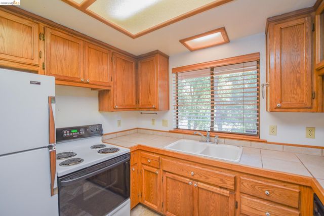 21882 El Oso Way, Sonora, CA 95370