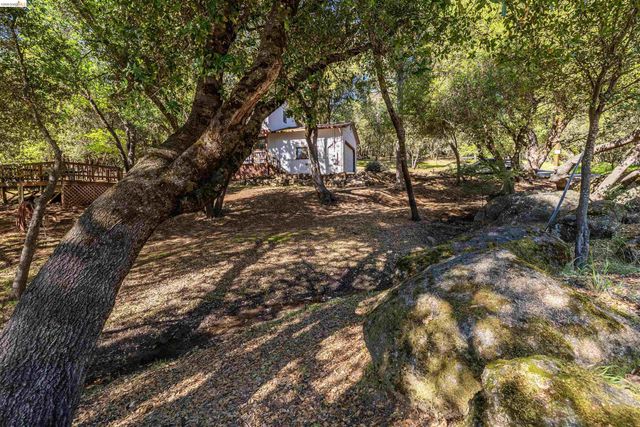 21882 El Oso Way, Sonora, CA 95370