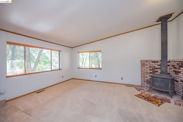 21882 El Oso Way, Sonora, CA 95370