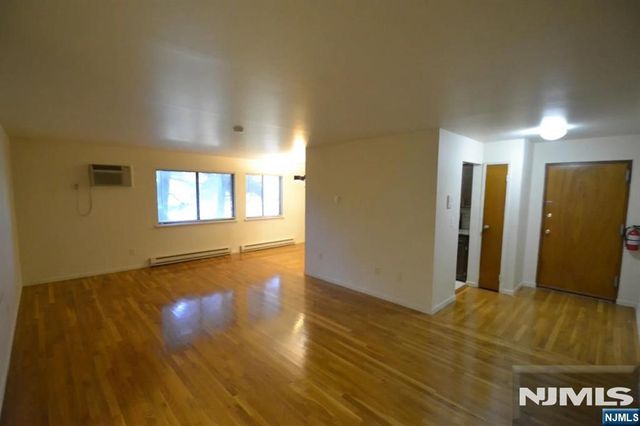 121 Grove Street 7, Clifton, NJ 07013