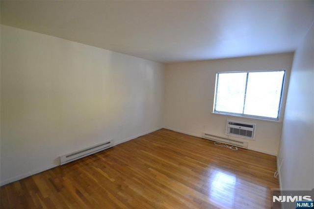 121 Grove Street 7, Clifton, NJ 07013