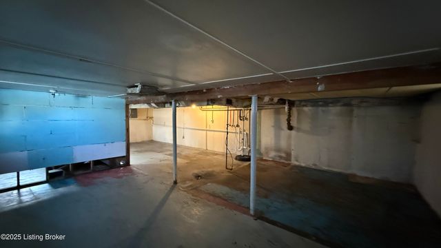 307 E Southside Ct, Louisville, KY 40214