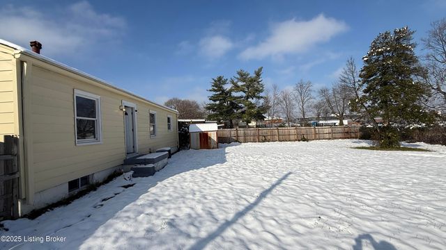 307 E Southside Ct, Louisville, KY 40214