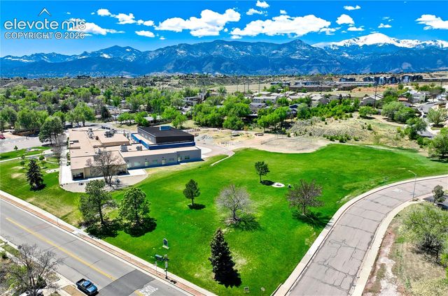 2660 Christopher Terrace, Colorado Springs, CO 80907