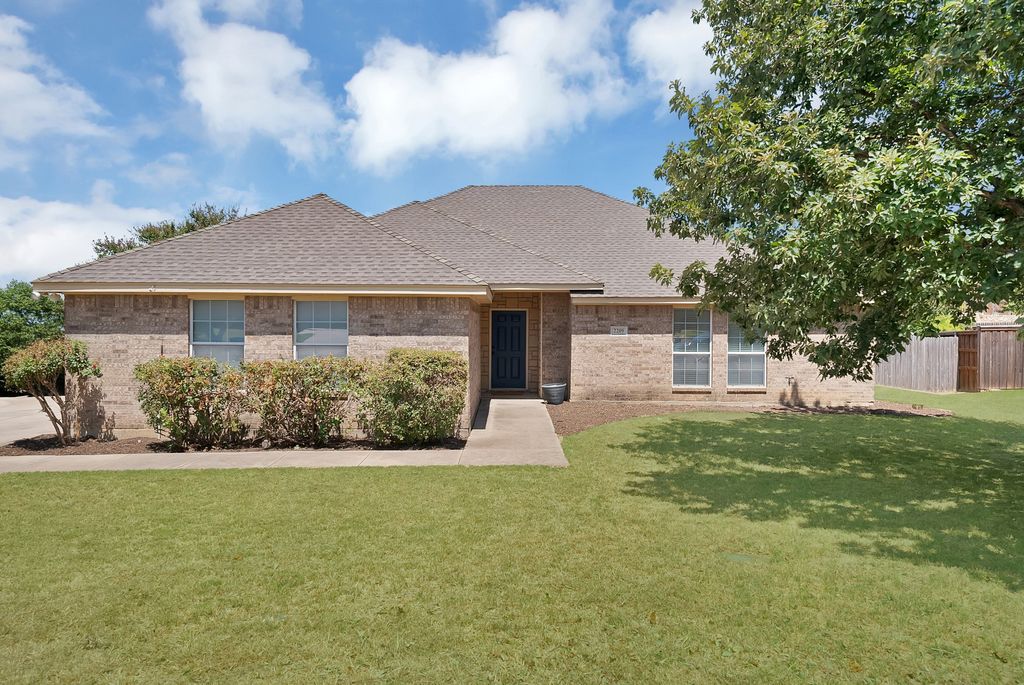 2209 Quail Ridge Drive, Weatherford, TX 76087