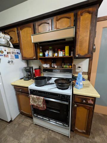 2052 Delma Way, Sacramento, CA 95825