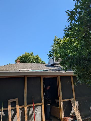 2052 Delma Way, Sacramento, CA 95825