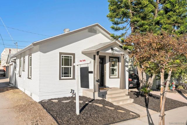 2730 Monroe Ave, San Diego, CA 92116