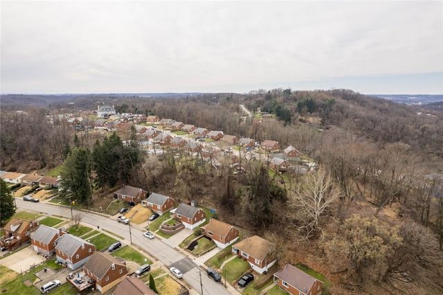 263 Maryellen Drive, N Versailles, PA 15137