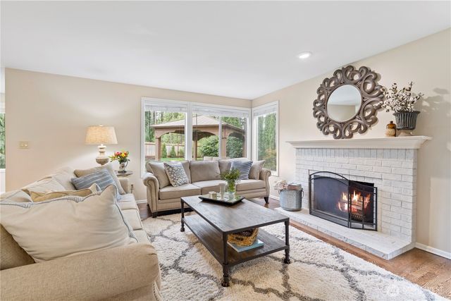 3122 235th Avenue SE, Sammamish, WA 98075
