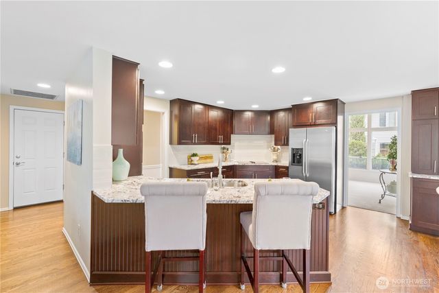 3122 235th Avenue SE, Sammamish, WA 98075