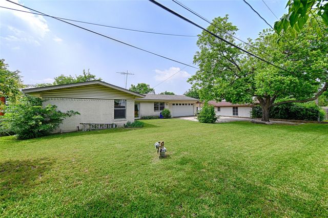 3543 Cloverdale Lane, Farmers Branch, TX 75234