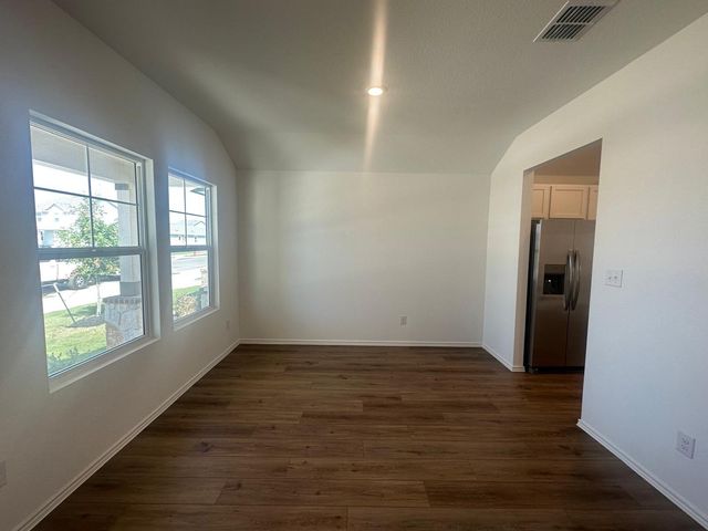 453 Alamito Ave, Kyle, TX 78640