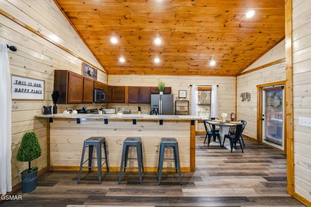 1636 Eagle Springs Road, Sevierville, TN 37876