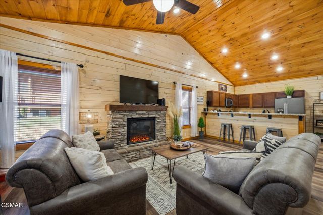 1636 Eagle Springs Road, Sevierville, TN 37876