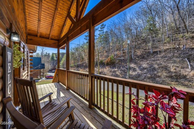 1636 Eagle Springs Road, Sevierville, TN 37876