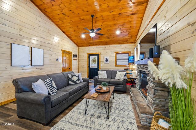 1636 Eagle Springs Road, Sevierville, TN 37876