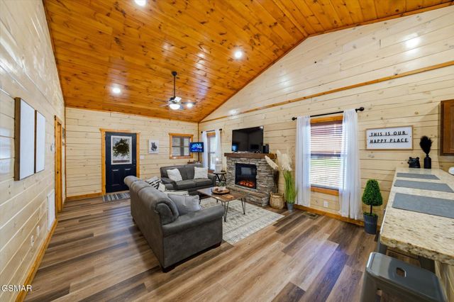 1636 Eagle Springs Road, Sevierville, TN 37876