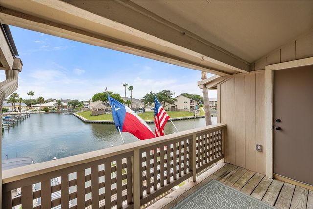 1703 Bayhouse, Rockport, TX 78382