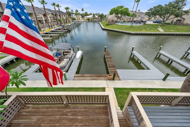 1703 Bayhouse, Rockport, TX 78382