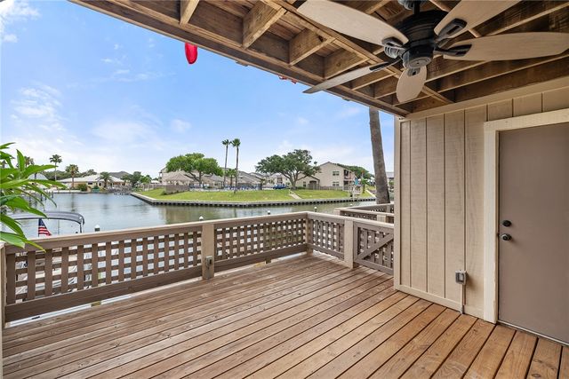 1703 Bayhouse, Rockport, TX 78382