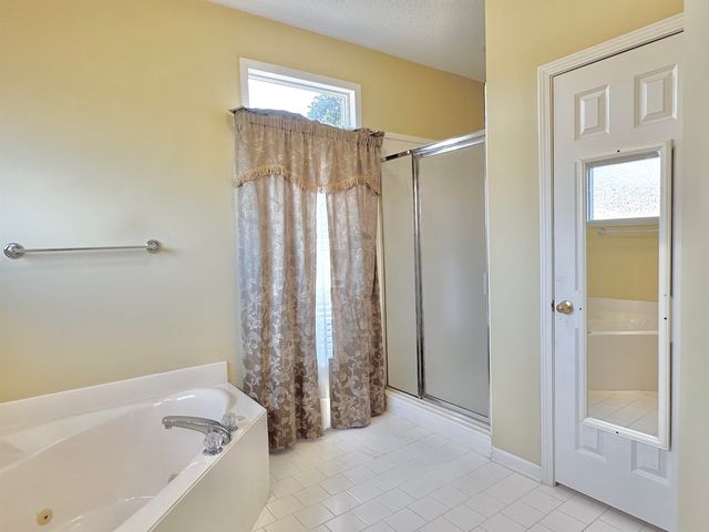 9162 OLD BROOK CV, Memphis, TN 38018