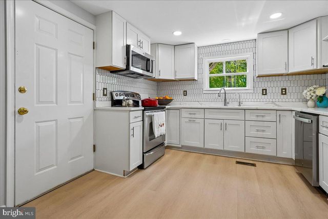 523 WIDEWATER RD, Stafford, VA 22554