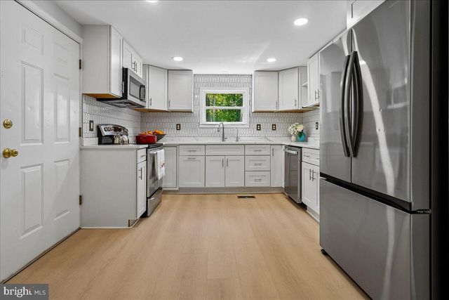 523 WIDEWATER RD, Stafford, VA 22554