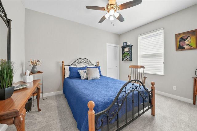 40 N Prairie Parkway, Valparaiso, IN 46385