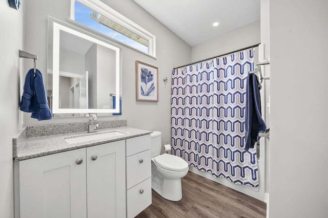 40 N Prairie Parkway, Valparaiso, IN 46385
