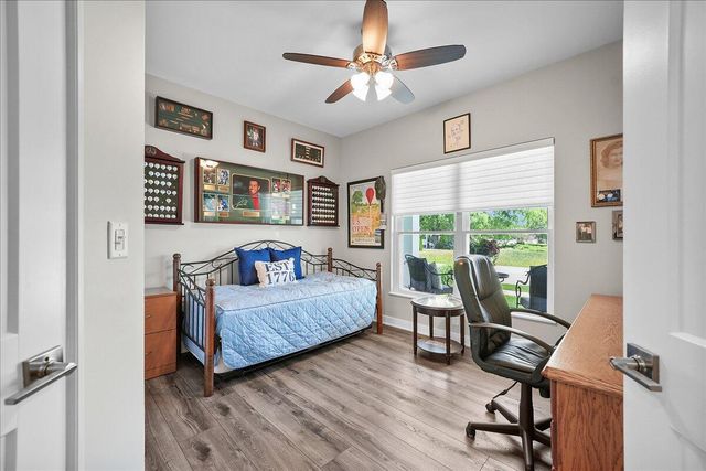 40 N Prairie Parkway, Valparaiso, IN 46385