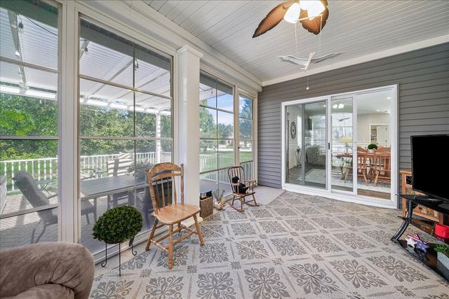 40 N Prairie Parkway, Valparaiso, IN 46385