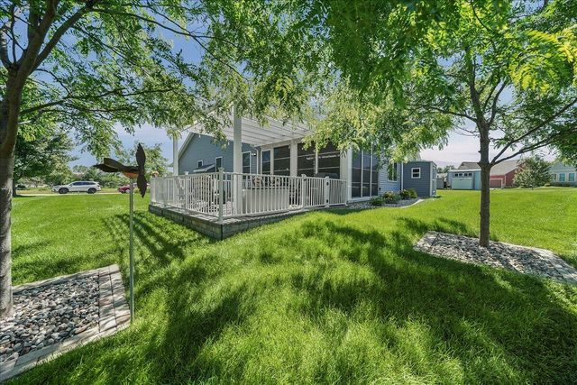 40 N Prairie Parkway, Valparaiso, IN 46385