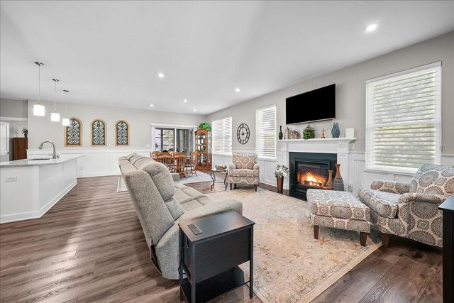 40 N Prairie Parkway, Valparaiso, IN 46385