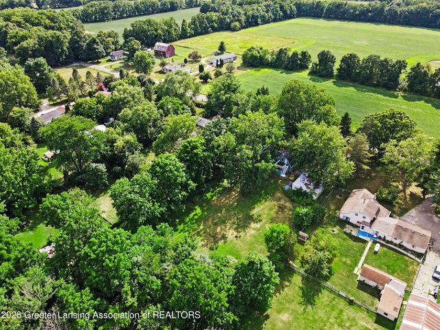1220 N Edgar Road, Mason, MI 48854