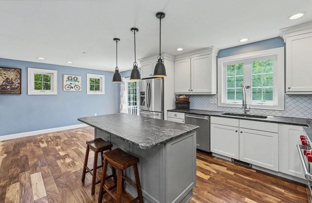 11 Lorden Road, New Boston, NH 03070