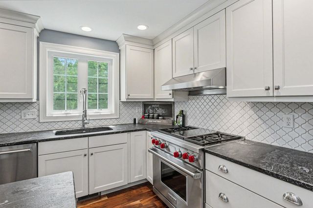11 Lorden Road, New Boston, NH 03070