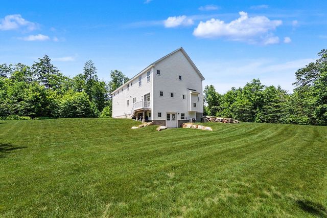 11 Lorden Road, New Boston, NH 03070