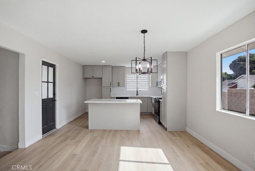 Image 10 of property listing at 41674 Mayberry Avenue, Hemet, CA 92544