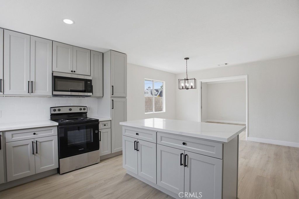Image 16 of property listing at 41674 Mayberry Avenue, Hemet, CA 92544