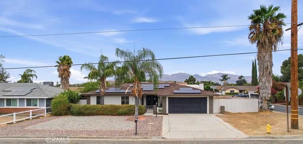Image 43 of property listing at 41674 Mayberry Avenue, Hemet, CA 92544